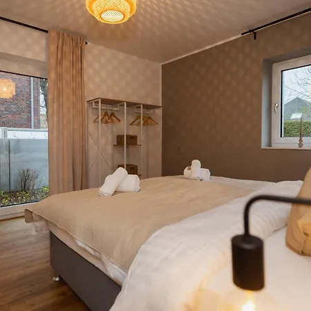 Apartment Hygge Homes, Three Bedrooms With Parking, Near River