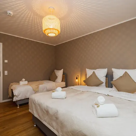 Hygge Homes, Three Bedrooms With Parking, Near River Winsen (Luhe)