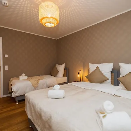 Hygge Homes - 'scandi Luxe' - Near River *