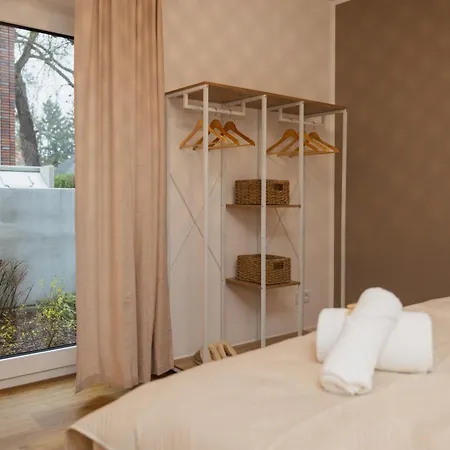 Hygge Homes, Three Bedrooms With Parking, Near River Winsen (Luhe)