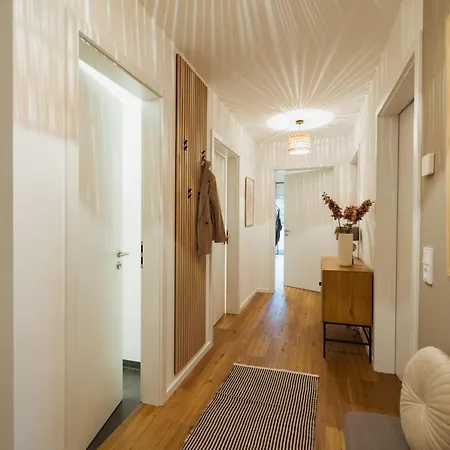 Hygge Homes - 'scandi Luxe' - Near River דירה ווינזן