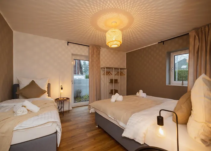 Hygge Homes - 'scandi Luxe' - Near River فينزن