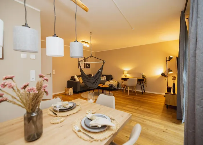 Hygge Homes - 'scandi Luxe' - Near River فينزن