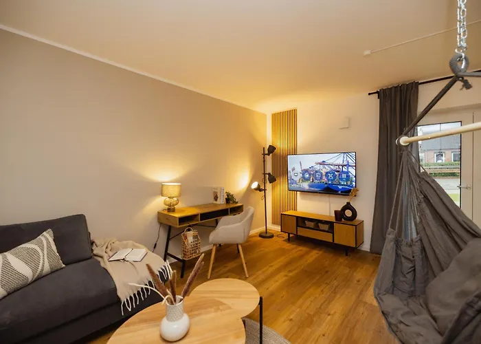 Hygge Homes - 'scandi Luxe' - Near River فينزن