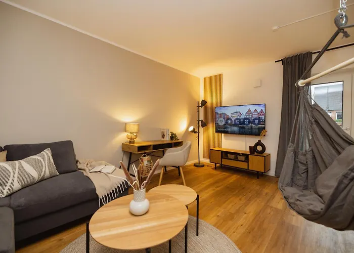 Hygge Homes - 'scandi Luxe' - Near River